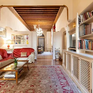 https://fortuny3967-suites-wine.hotelinveneto.com